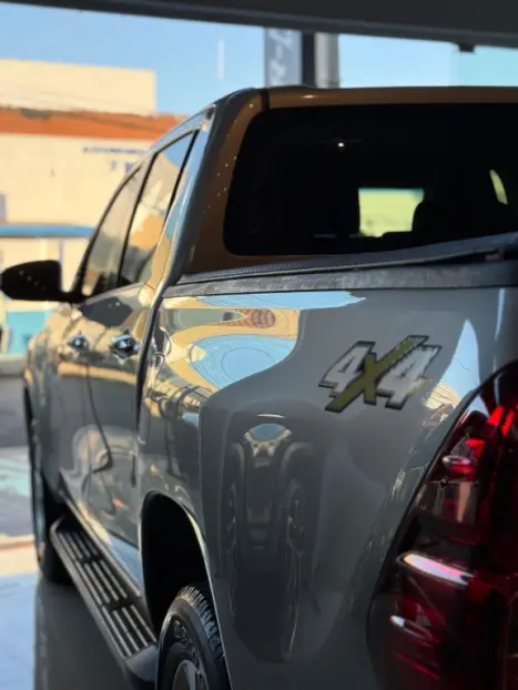 TOYOTA Hilux Caminhonete 2.7 16V 4P SRV FLEX 4X4  CABINE DUPLA AUTOM�TICO, Foto 6