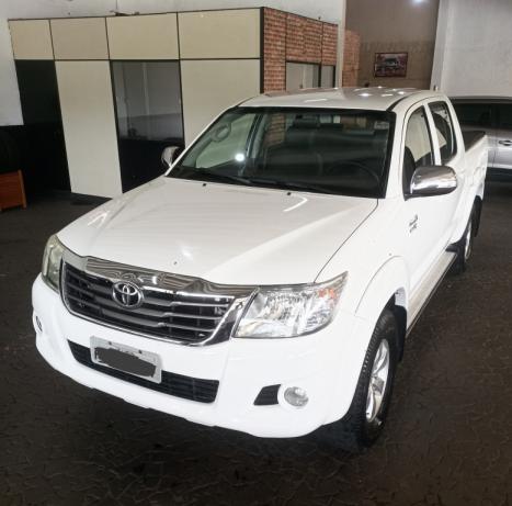 TOYOTA Hilux Caminhonete 2.7 16V 4P SRV FLEX 4X4  CABINE DUPLA AUTOM�TICO, Foto 3