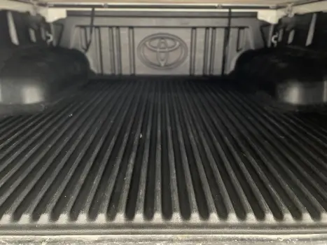 TOYOTA Hilux Caminhonete 2.8 16V SRX 4X4 TURBO DIESEL CABINE DUPLA AUTOM�TICO, Foto 9