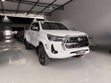TOYOTA Hilux Caminhonete 2.8 16V SRX PLUS 4X4 TURBO DIESEL CABINE DUPLA AUTOM�TICO, Foto 3