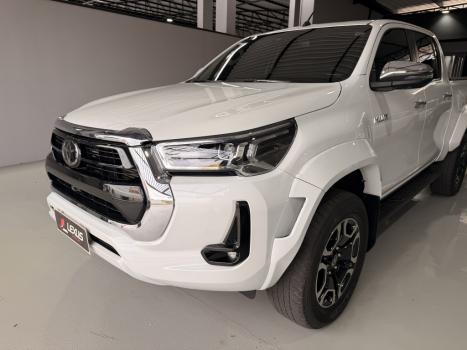 TOYOTA Hilux Caminhonete 2.8 16V SRX PLUS 4X4 TURBO DIESEL CABINE DUPLA AUTOM�TICO, Foto 8