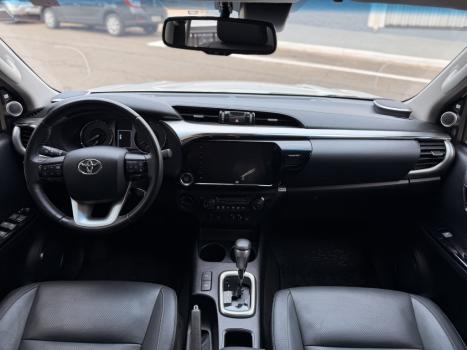 TOYOTA Hilux Caminhonete 2.8 16V SRX PLUS 4X4 TURBO DIESEL CABINE DUPLA AUTOM�TICO, Foto 9