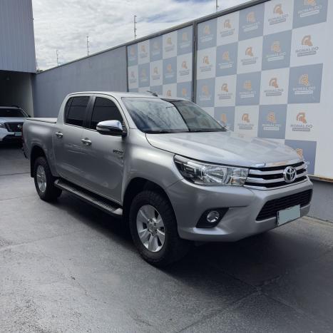 TOYOTA Hilux Caminhonete 2.7 16V 4P SRV CABINE DUPLA, Foto 1