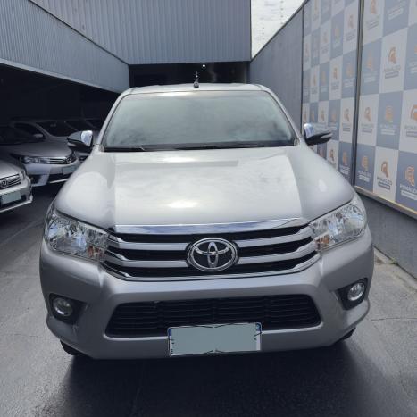 TOYOTA Hilux Caminhonete 2.7 16V 4P SRV CABINE DUPLA, Foto 2