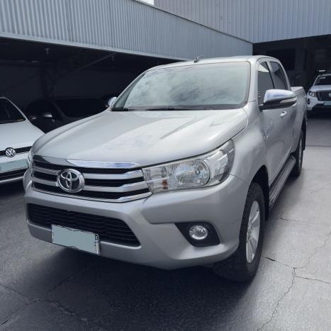 TOYOTA Hilux Caminhonete 2.7 16V 4P SRV CABINE DUPLA, Foto 3