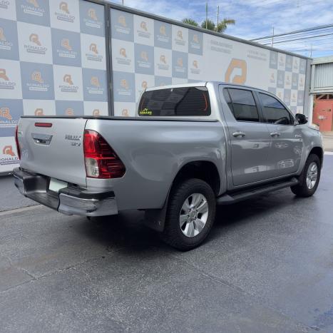 TOYOTA Hilux Caminhonete 2.7 16V 4P SRV CABINE DUPLA, Foto 4