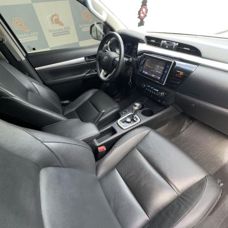 TOYOTA Hilux Caminhonete 2.7 16V 4P SRV CABINE DUPLA, Foto 10