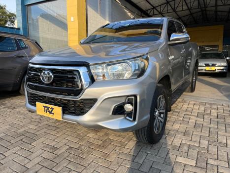 TOYOTA Hilux Caminhonete 2.8 16V SRV 4X4 DIESEL CABINE DUPLA AUTOM�TICO, Foto 2