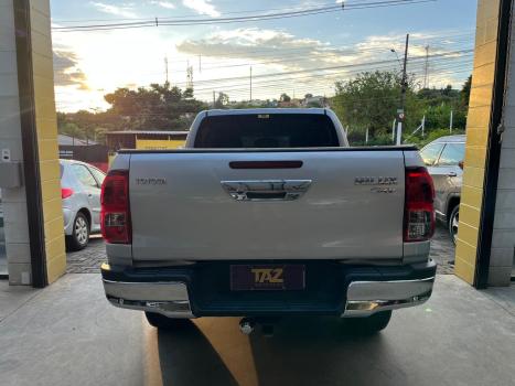 TOYOTA Hilux Caminhonete 2.8 16V SRV 4X4 DIESEL CABINE DUPLA AUTOM�TICO, Foto 6