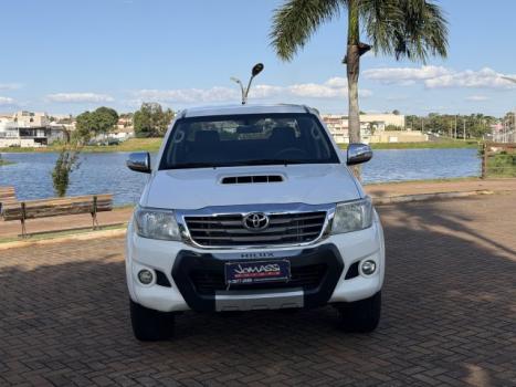 TOYOTA Hilux Caminhonete 3.0 4P 4X4 SRV TURBO DIESEL CABINE DUPLA, Foto 2