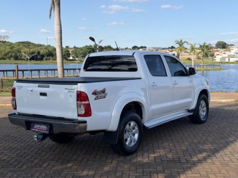 TOYOTA Hilux Caminhonete 3.0 4P 4X4 SRV TURBO DIESEL CABINE DUPLA, Foto 8