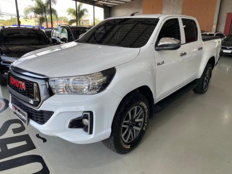 TOYOTA Hilux Caminhonete 2.8 16V SRV 4X4 DIESEL CABINE DUPLA AUTOM�TICO, Foto 3