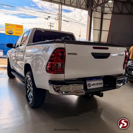 TOYOTA Hilux Caminhonete 2.8 16V SRV 4X4 DIESEL CABINE DUPLA AUTOM�TICO, Foto 5