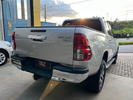 TOYOTA Hilux Caminhonete 2.8 16V SRV 4X4 DIESEL CABINE DUPLA AUTOM�TICO, Foto 7