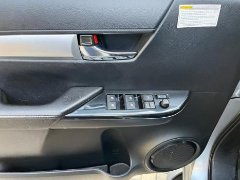 TOYOTA Hilux Caminhonete 2.8 16V SRV 4X4 DIESEL CABINE DUPLA AUTOM�TICO, Foto 8