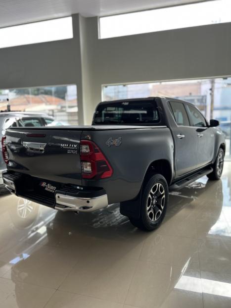 TOYOTA Hilux Caminhonete 2.8 16V SRX 4X4 TURBO DIESEL CABINE DUPLA AUTOM�TICO, Foto 5