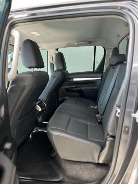 TOYOTA Hilux Caminhonete 2.8 16V SRX 4X4 TURBO DIESEL CABINE DUPLA AUTOM�TICO, Foto 11