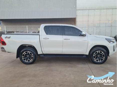 TOYOTA Hilux Caminhonete 2.8 16V SRX 4X4 DIESEL CABINE DUPLA AUTOM�TICO, Foto 4