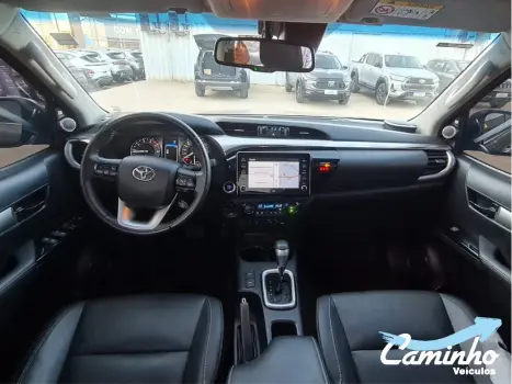TOYOTA Hilux Caminhonete 2.8 16V SRX 4X4 DIESEL CABINE DUPLA AUTOM�TICO, Foto 9