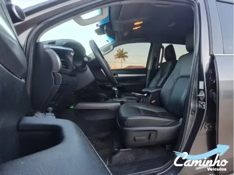 TOYOTA Hilux Caminhonete 2.8 16V SRX 4X4 DIESEL CABINE DUPLA AUTOM�TICO, Foto 10