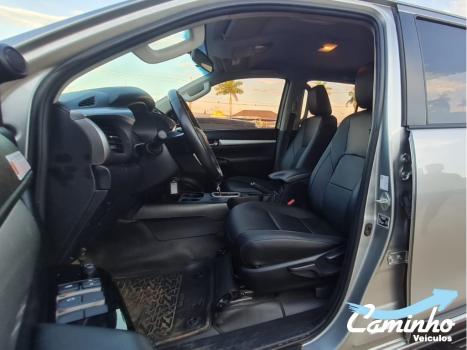 TOYOTA Hilux Caminhonete 2.8 16V 4P SR 4X4 DIESEL CABINE DUPLA AUTOM�TICO, Foto 11