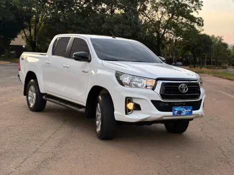 TOYOTA Hilux Caminhonete 2.8 16V 4P SR 4X4 DIESEL CABINE DUPLA AUTOM�TICO, Foto 5