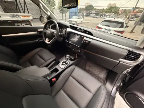TOYOTA Hilux Caminhonete 2.8 16V SRV 4X4 DIESEL CABINE DUPLA AUTOM�TICO, Foto 9