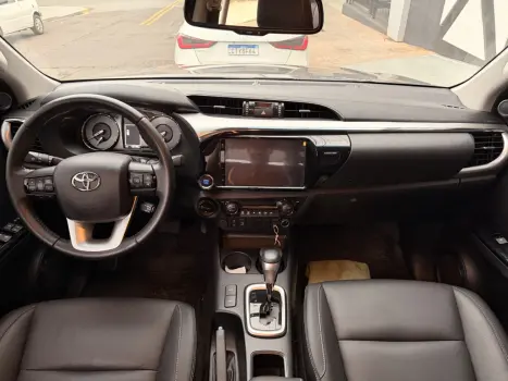 TOYOTA Hilux Caminhonete 2.8 16V SRV 4X4 DIESEL CABINE DUPLA AUTOM�TICO, Foto 10