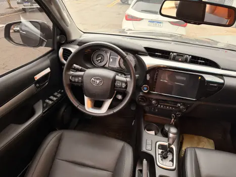 TOYOTA Hilux Caminhonete 2.8 16V SRV 4X4 DIESEL CABINE DUPLA AUTOM�TICO, Foto 12