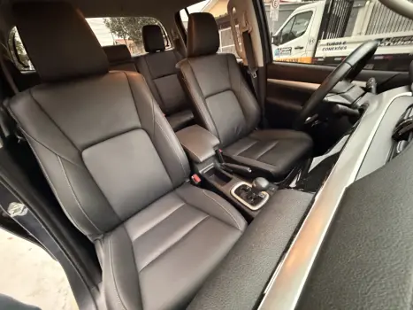 TOYOTA Hilux Caminhonete 2.8 16V SRV 4X4 DIESEL CABINE DUPLA AUTOM�TICO, Foto 13