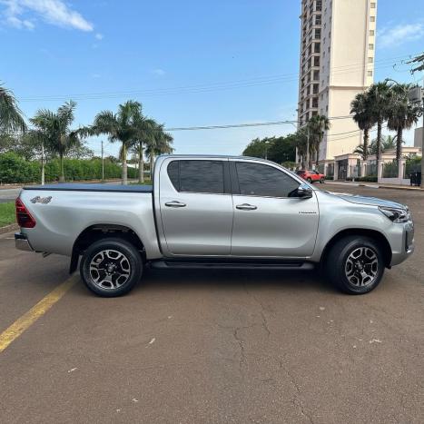 TOYOTA Hilux Caminhonete 2.8 16V SRX 4X4 TURBO DIESEL CABINE DUPLA AUTOM�TICO, Foto 5