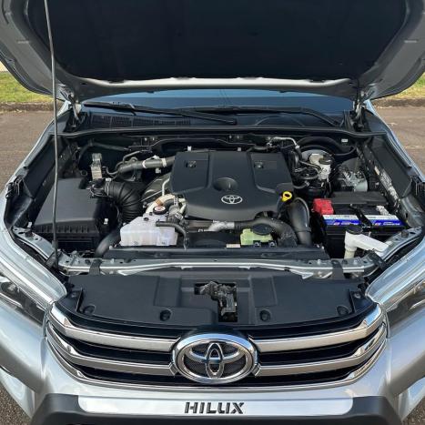 TOYOTA Hilux Caminhonete 2.8 16V SRX 4X4 TURBO DIESEL CABINE DUPLA AUTOM�TICO, Foto 5