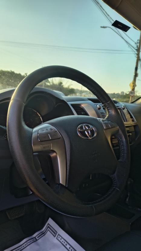 TOYOTA Hilux Caminhonete 3.0 16V 4P 4X4 SRV TURBO DIESEL CABINE DUPLA AUTOM�TICO, Foto 7