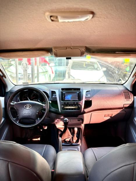 TOYOTA Hilux Caminhonete 3.0 4P 4X4 SRV TURBO DIESEL CABINE DUPLA, Foto 13