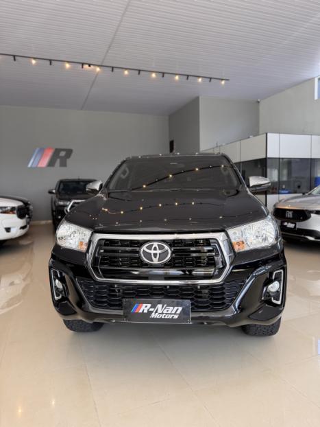 TOYOTA Hilux Caminhonete 2.7 16V 4P SRV FLEX CABINE DUPLA AUTOM�TICO, Foto 2