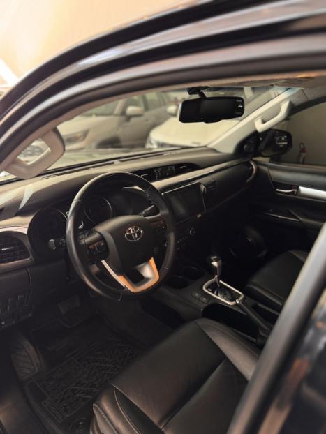 TOYOTA Hilux Caminhonete 2.7 16V 4P SRV FLEX CABINE DUPLA AUTOM�TICO, Foto 7