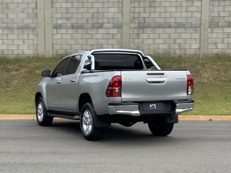TOYOTA Hilux Caminhonete 2.7 16V 4P SR FLEX CABINE DUPLA AUTOM�TICO, Foto 4