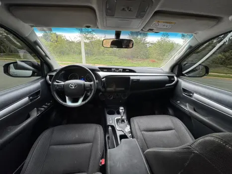 TOYOTA Hilux Caminhonete 2.7 16V 4P SR FLEX CABINE DUPLA AUTOM�TICO, Foto 8