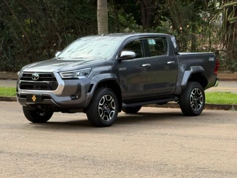 TOYOTA Hilux Caminhonete 2.8 16V SRX PLUS 4X4 TURBO DIESEL CABINE DUPLA AUTOM�TICO, Foto 2