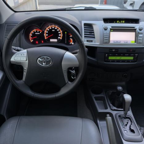 TOYOTA Hilux Caminhonete 3.0 16V 4P 4X4 SRV TURBO DIESEL CABINE DUPLA AUTOM�TICO, Foto 9