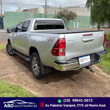 TOYOTA Hilux Caminhonete 2.7 16V 4P SRV FLEX 4X4  CABINE DUPLA AUTOM�TICO, Foto 5