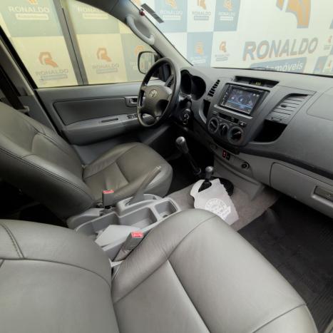 TOYOTA Hilux Caminhonete 3.0 4P SR 4X4 TURBO DIESEL CABINE DUPLA, Foto 12
