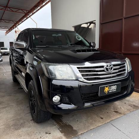 TOYOTA Hilux Caminhonete 3.0 4P 4X4 SRV TURBO DIESEL CABINE DUPLA LIMITED EDITION AUTOM�TICO, Foto 2