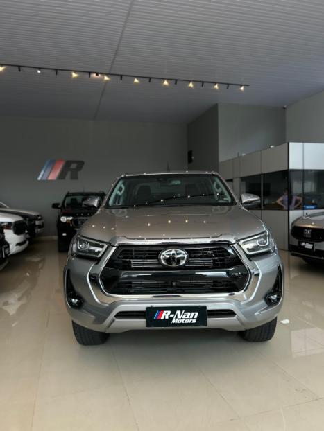 TOYOTA Hilux Caminhonete 2.8 16V SRX LIMITED 4X4 TURBO DIESEL CABINE DUPLA AUTOM�TICO, Foto 1