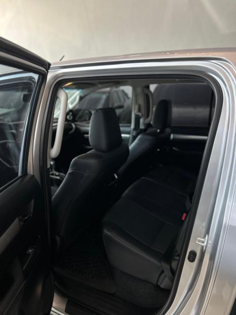 TOYOTA Hilux Caminhonete 2.8 16V SRX LIMITED 4X4 TURBO DIESEL CABINE DUPLA AUTOM�TICO, Foto 5