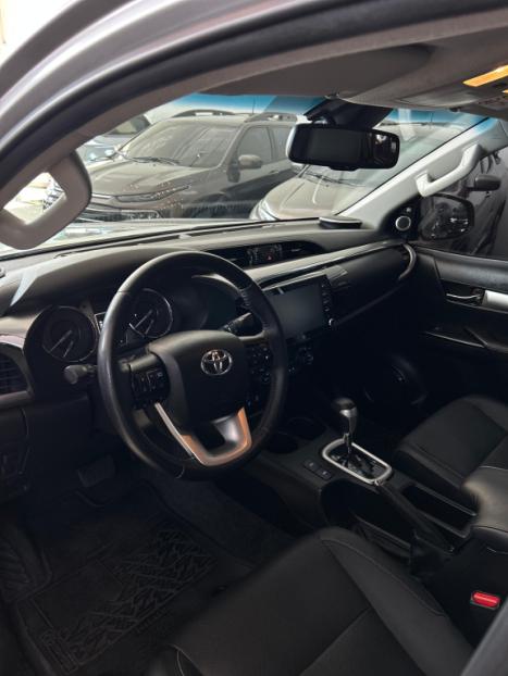 TOYOTA Hilux Caminhonete 2.8 16V SRX LIMITED 4X4 TURBO DIESEL CABINE DUPLA AUTOM�TICO, Foto 8