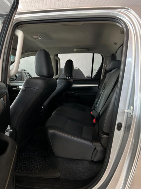 TOYOTA Hilux Caminhonete 2.8 16V SRX LIMITED 4X4 TURBO DIESEL CABINE DUPLA AUTOM�TICO, Foto 9