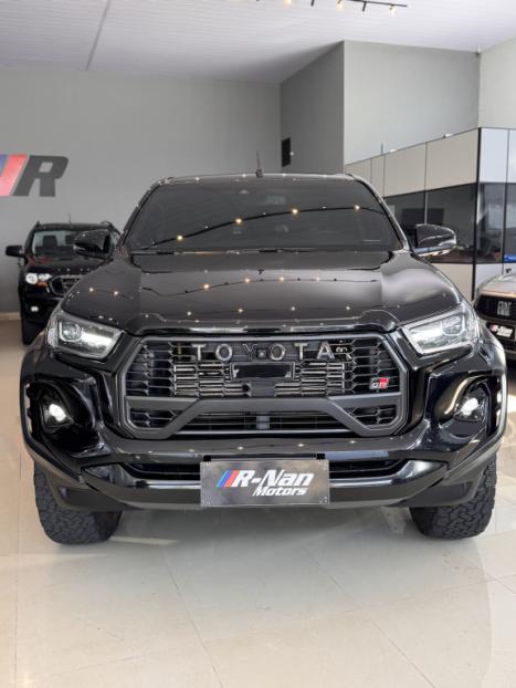 TOYOTA Hilux Caminhonete 2.8 16V GR SPORT 4X4 TURBO DIESEL CABINE DUPLA AUTOM�TICO, Foto 1