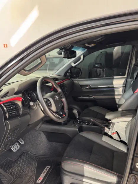TOYOTA Hilux Caminhonete 2.8 16V GR SPORT 4X4 TURBO DIESEL CABINE DUPLA AUTOM�TICO, Foto 11