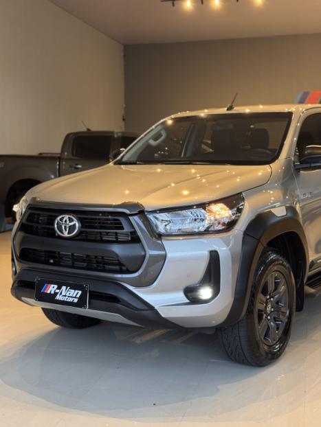 TOYOTA Hilux Caminhonete 2.8 16V 4P SR 4X4 DIESEL CABINE DUPLA AUTOM�TICO, Foto 2